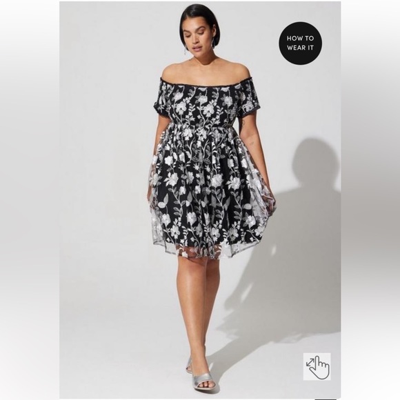 Plus Dress - Picture 4 of 8